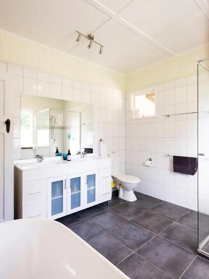 Bridle Guesthouse Maleny 3*,  Australia